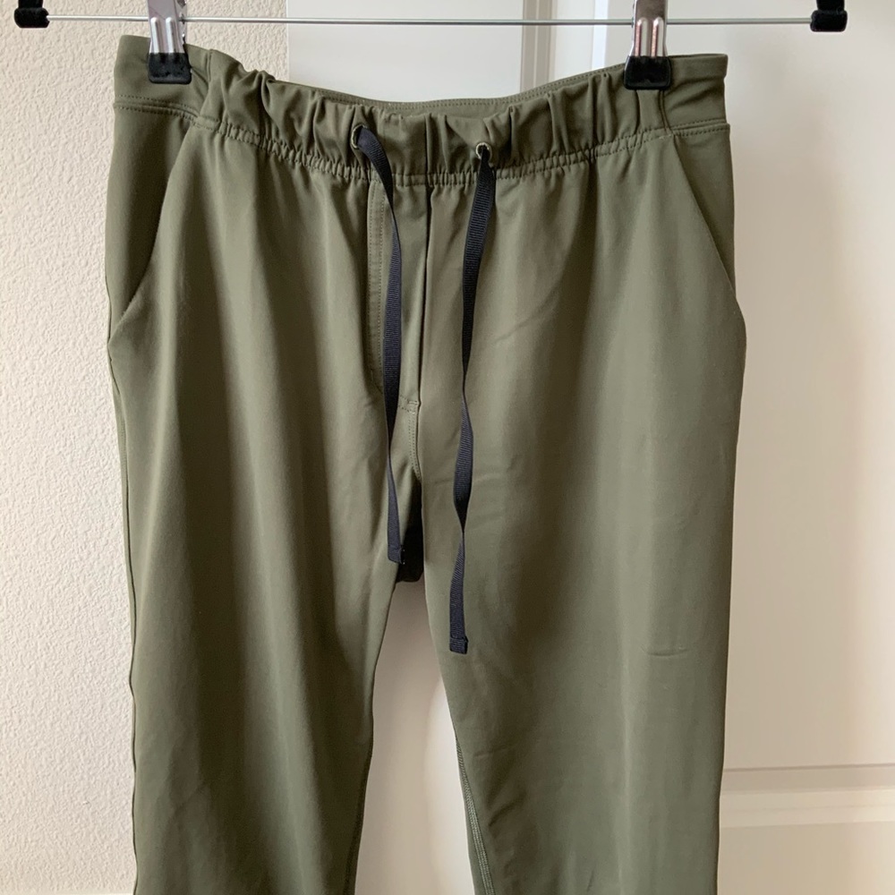 On the fly pants